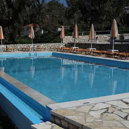 Marina Bay Apart-hotel Ratzaklíon