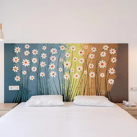 Marina Bay Apart-hotel Ratzaklíon