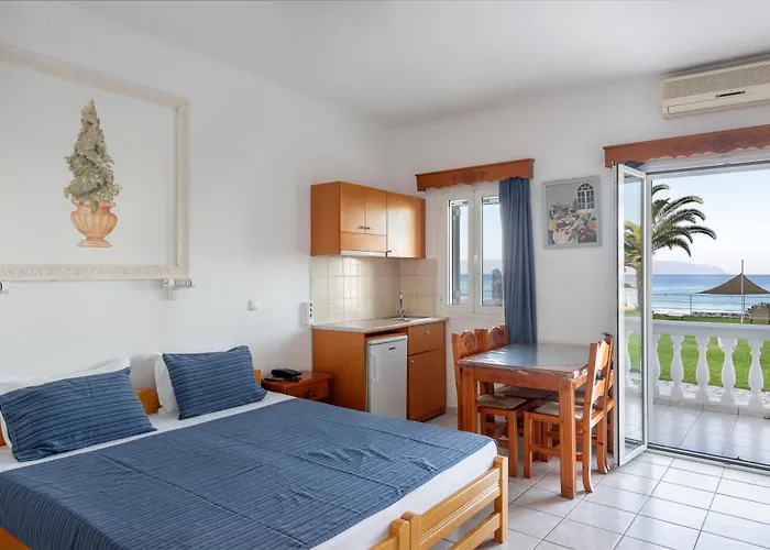 Marina Bay Apartmanhotel 3*