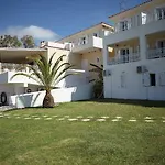Marina Bay Aparthotel Ratzaklíon