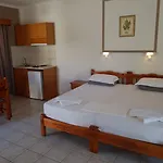 Marina Bay Aparthotel Ratzaklíon