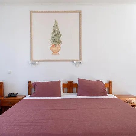 Marina Bay Aparthotel 3*