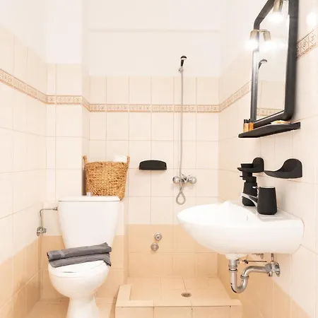 Marina Bay Aparthotel