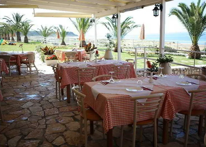 Marina Bay Aparthotel