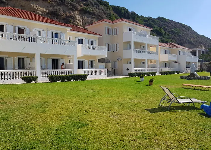 Marina Bay Aparthotel