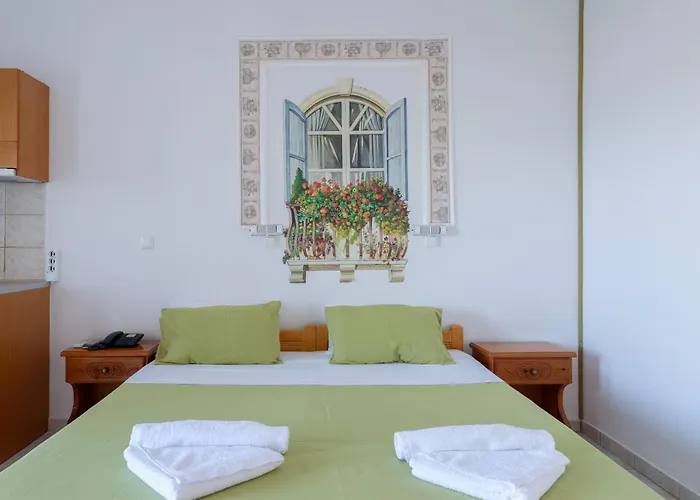 Marina Bay Aparthotel 3*