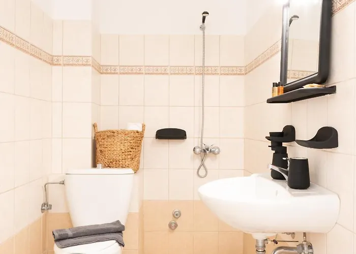 Marina Bay Aparthotel